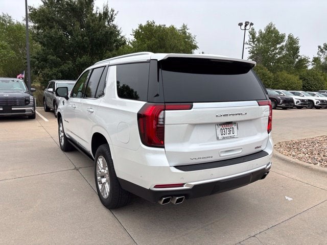 2025 GMC Yukon Denali - Photo 12