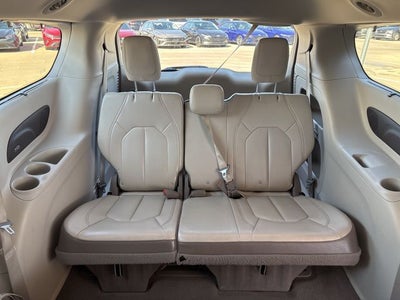 2017 Chrysler Pacifica Touring L