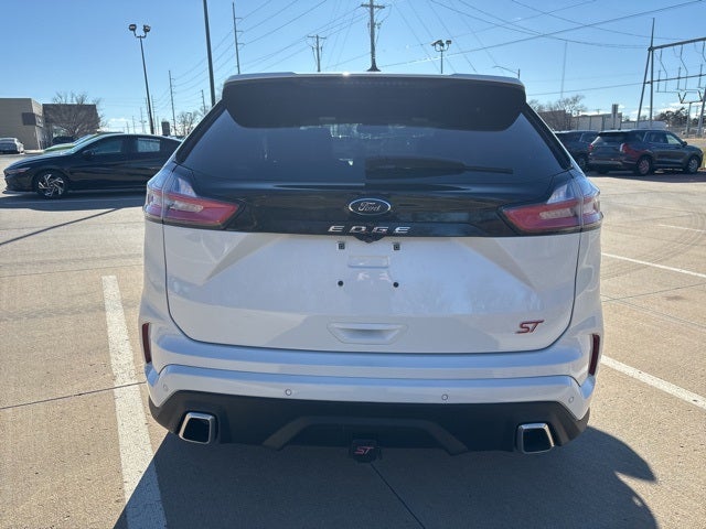 2021 Ford Edge ST