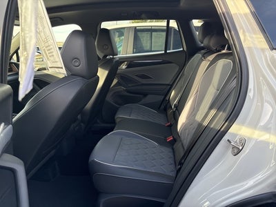 2025 Volkswagen Tiguan 2.0T SEL R-Line