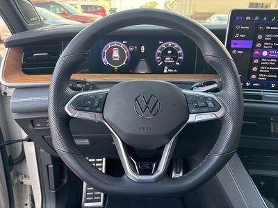 2025 Volkswagen Tiguan 2.0T SEL R-Line