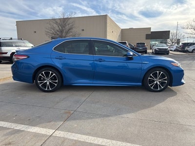 2018 Toyota Camry Hybrid SE