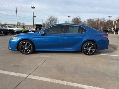 2018 Toyota Camry Hybrid SE
