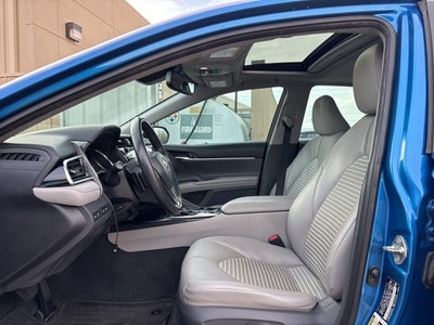 2018 Toyota Camry Hybrid SE