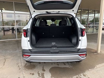 2026 Hyundai TUCSON SE