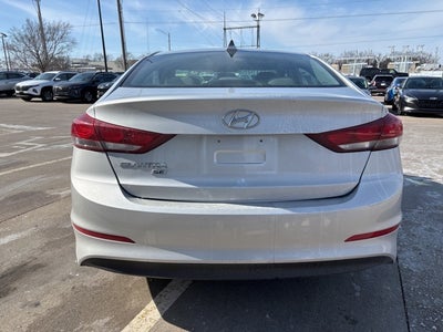 2017 Hyundai ELANTRA SE