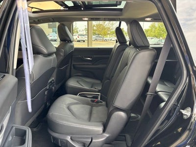 2025 Toyota Grand Highlander Platinum