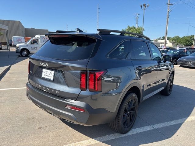 2022 Kia Sorento X-Line S - Photo 17