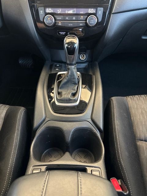 2019 Nissan Rogue SV - Photo 11