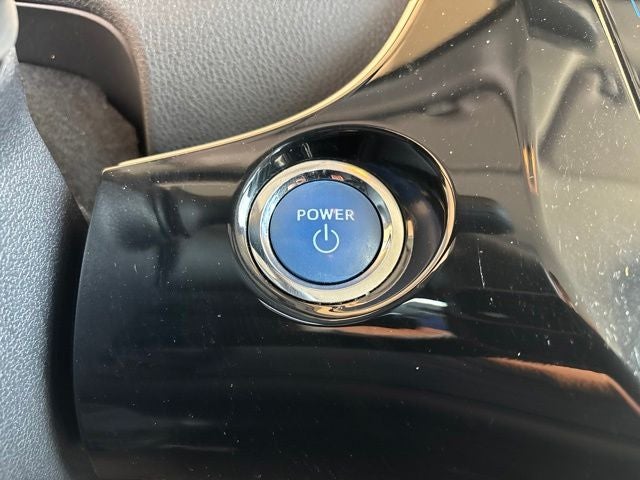 2017 Toyota Prius Three - Photo 17
