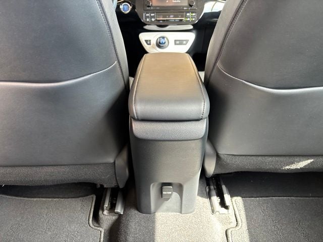 2017 Toyota Prius Three - Photo 22