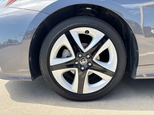 2017 Toyota Prius Three - Photo 9