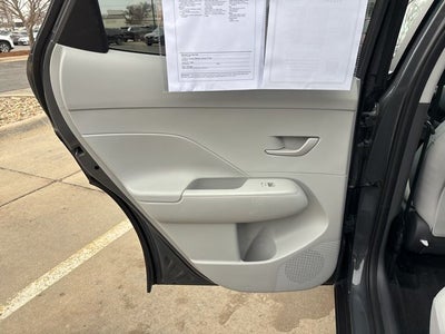 2025 Hyundai KONA SEL