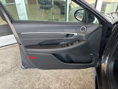 2022 Hyundai SONATA Limited