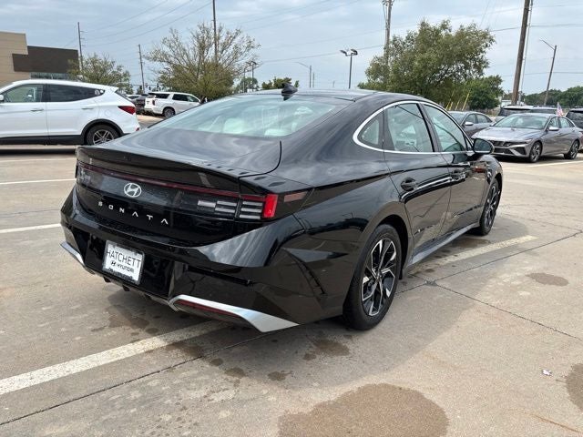 2025 Hyundai Sonata SEL - Photo 14