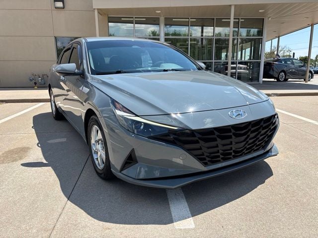 2023 Hyundai ELANTRA SE