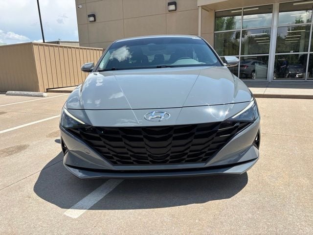 2023 Hyundai ELANTRA SE
