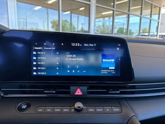 2025 Hyundai Elantra Blue - Photo 9