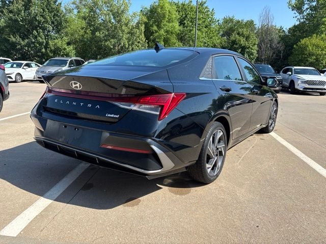 2025 Hyundai ELANTRA Limited