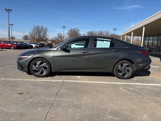 2025 Hyundai ELANTRA SEL Convenience