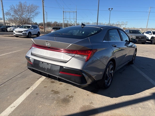 2025 Hyundai ELANTRA SEL Convenience