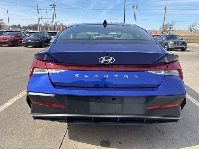 2025 Hyundai ELANTRA SEL Convenience