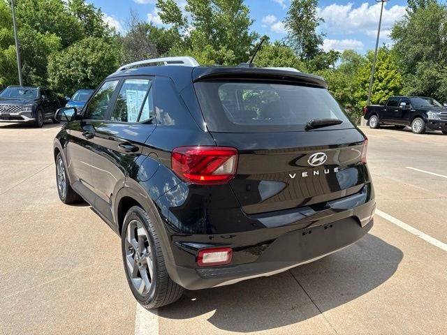 2023 Hyundai VENUE SEL