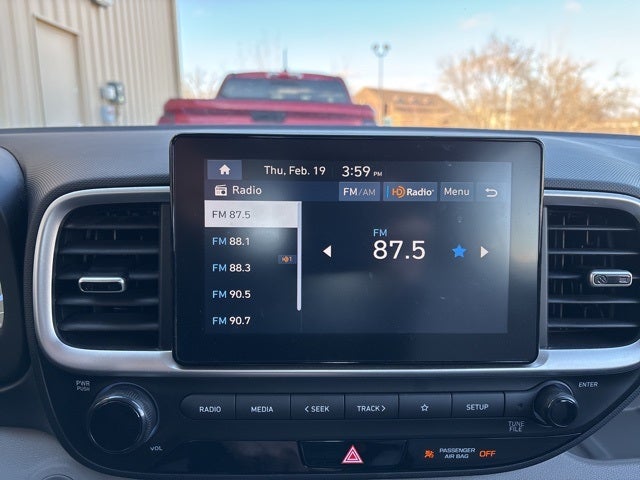 2025 Hyundai VENUE SEL