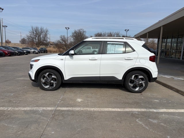 2025 Hyundai VENUE SEL