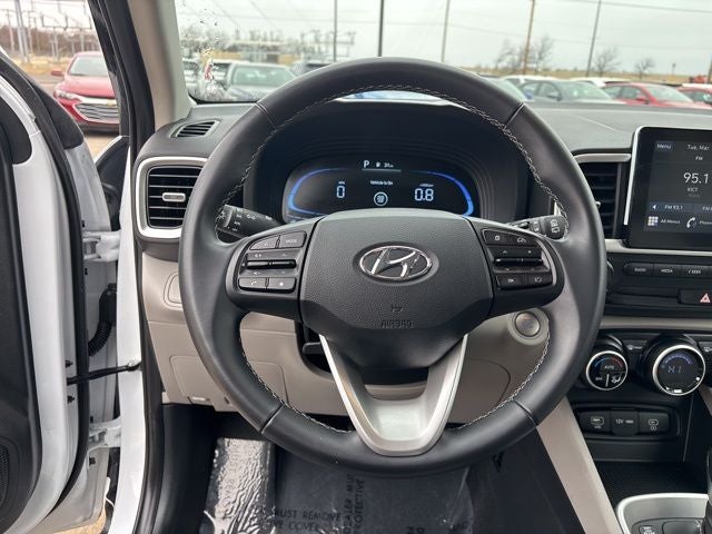 2025 Hyundai VENUE SEL