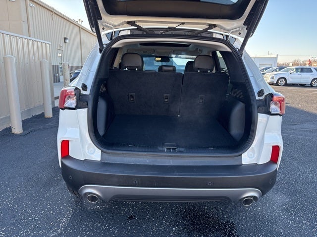 2022 Ford Escape Titanium Hybrid