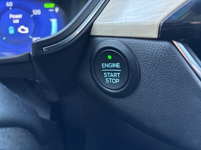 2022 Ford Escape Titanium Hybrid