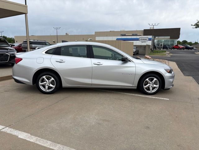 2018 Chevrolet Malibu LS 1LS