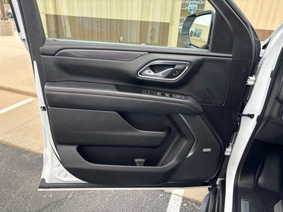 2023 Chevrolet Suburban RST