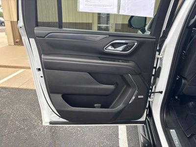 2023 Chevrolet Suburban RST