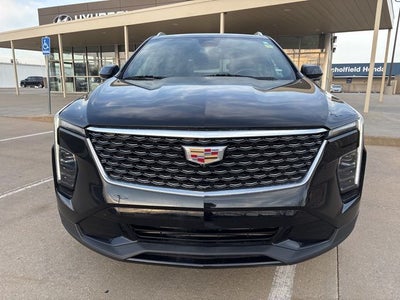 2025 Cadillac XT4 Premium Luxury