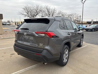 2022 Toyota RAV4 XLE