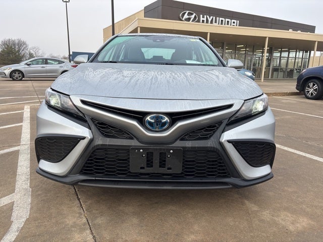 2023 Toyota Camry Hybrid SE