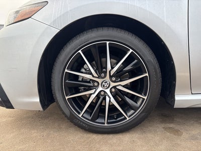 2023 Toyota Camry Hybrid SE