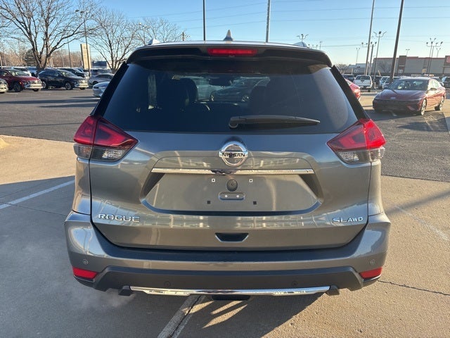 2020 Nissan Rogue SL