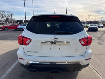 2020 Nissan Pathfinder SL