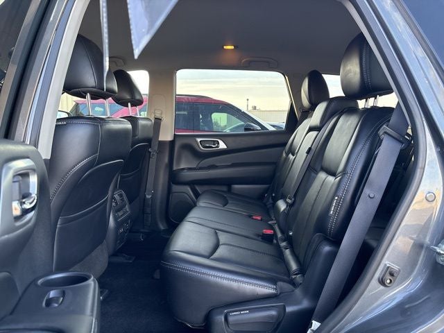 2019 Nissan Pathfinder SL