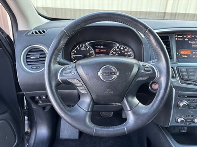 2019 Nissan Pathfinder SL