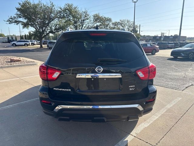 2019 Nissan Pathfinder SV