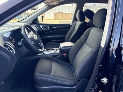 2019 Nissan Pathfinder SV