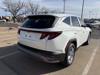2025 Hyundai TUCSON SE