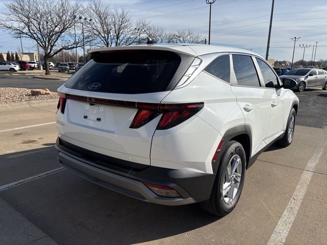 2025 Hyundai TUCSON SE