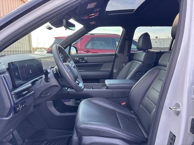 2025 Hyundai SANTA FE HYBRID Calligraphy