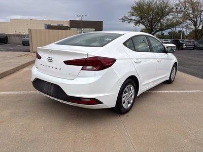 2020 Hyundai ELANTRA SE