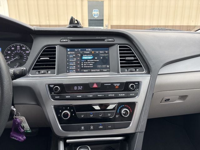 2017 Hyundai SONATA SE